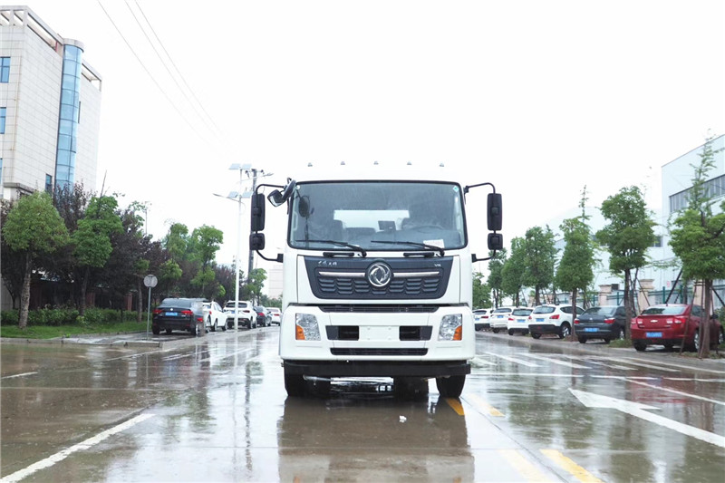 東風(fēng)天龍后八輪20噸噴霧車(chē)，國(guó)六綠化噴灑車(chē)